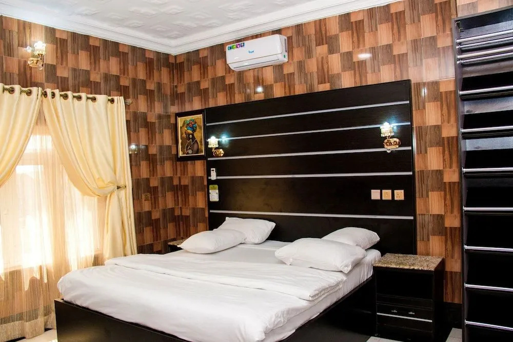 Villa Italian Hotels