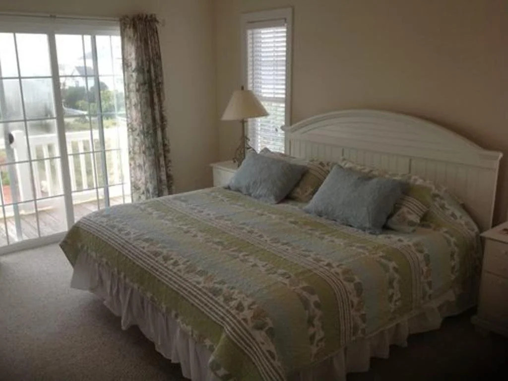 Half and Half - 4 Br Home