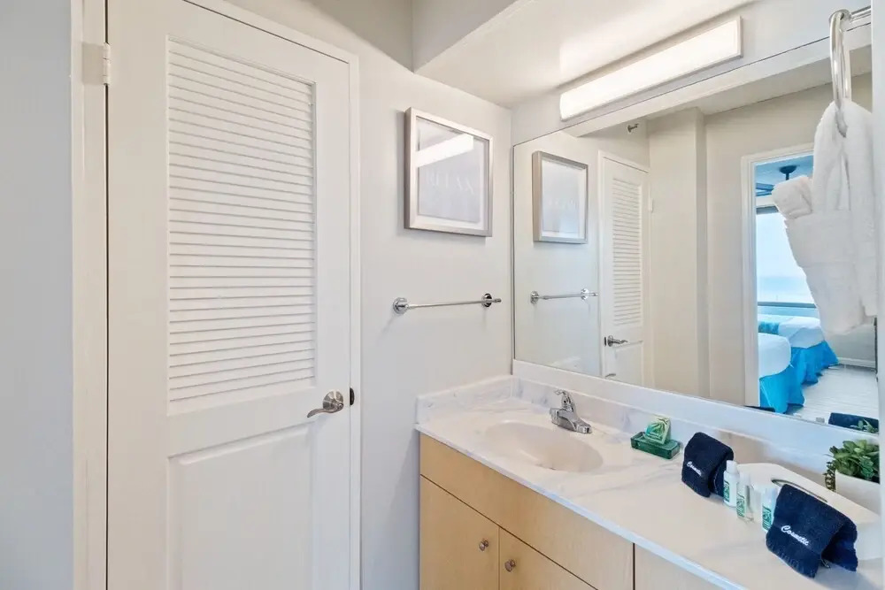 Tower 2 Suite 1702 - Ffp 1 Bedroom Home by Redawning