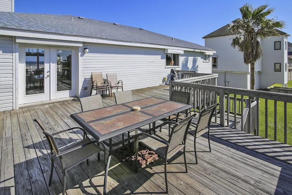 Indian Summer 3 Bedrooms 2 Bathrooms Home
