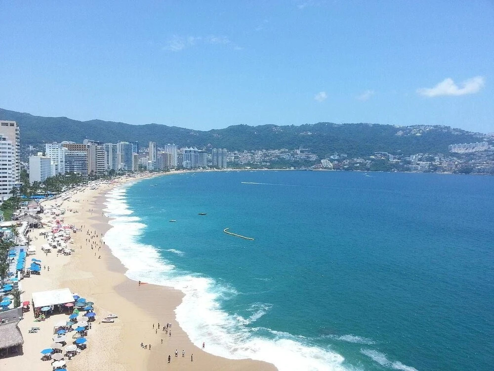 4BR APT IN Paseo DE LA Playa 35, Acapulco Diamante