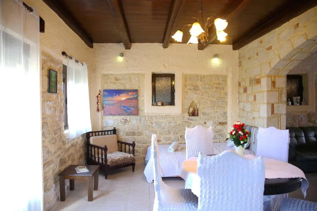 Irene Stone Villa - Private Pool - Sleeps 6