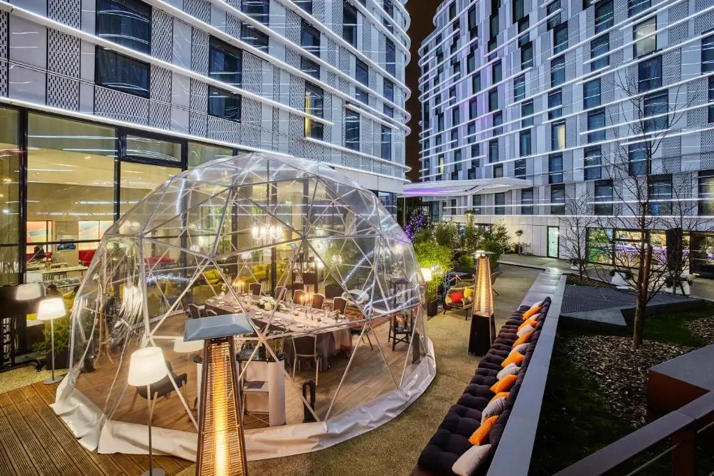Radisson Blu CDG Airport Terminal Hotel, Paris