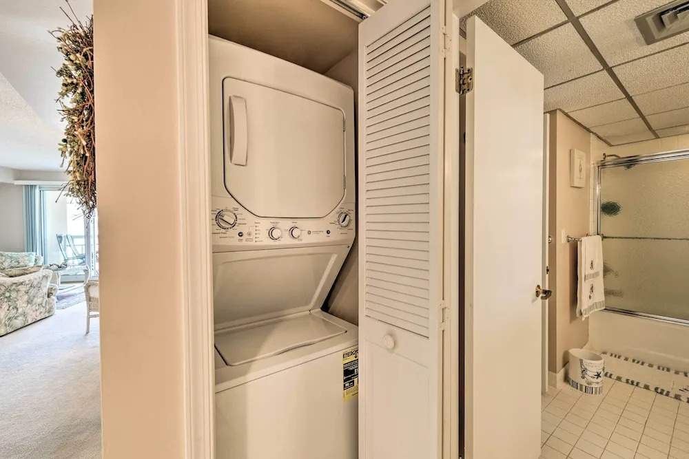 Private Beach Access: Wildwood Crest Retreat