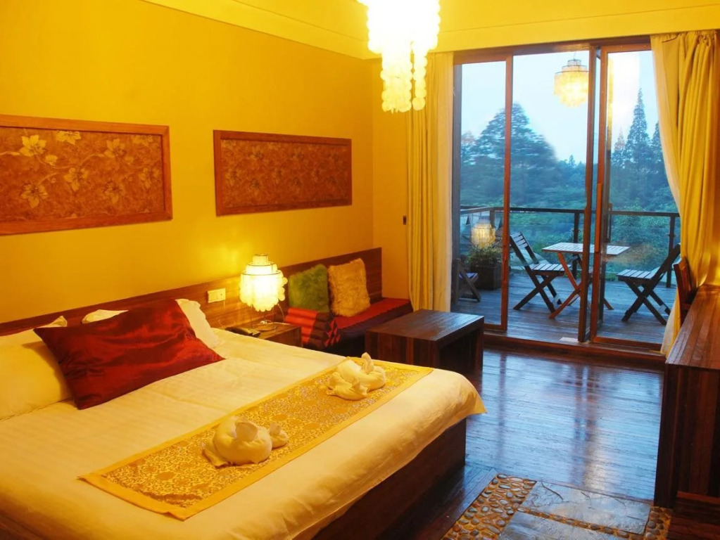 Mount Emei Jadeite Resort