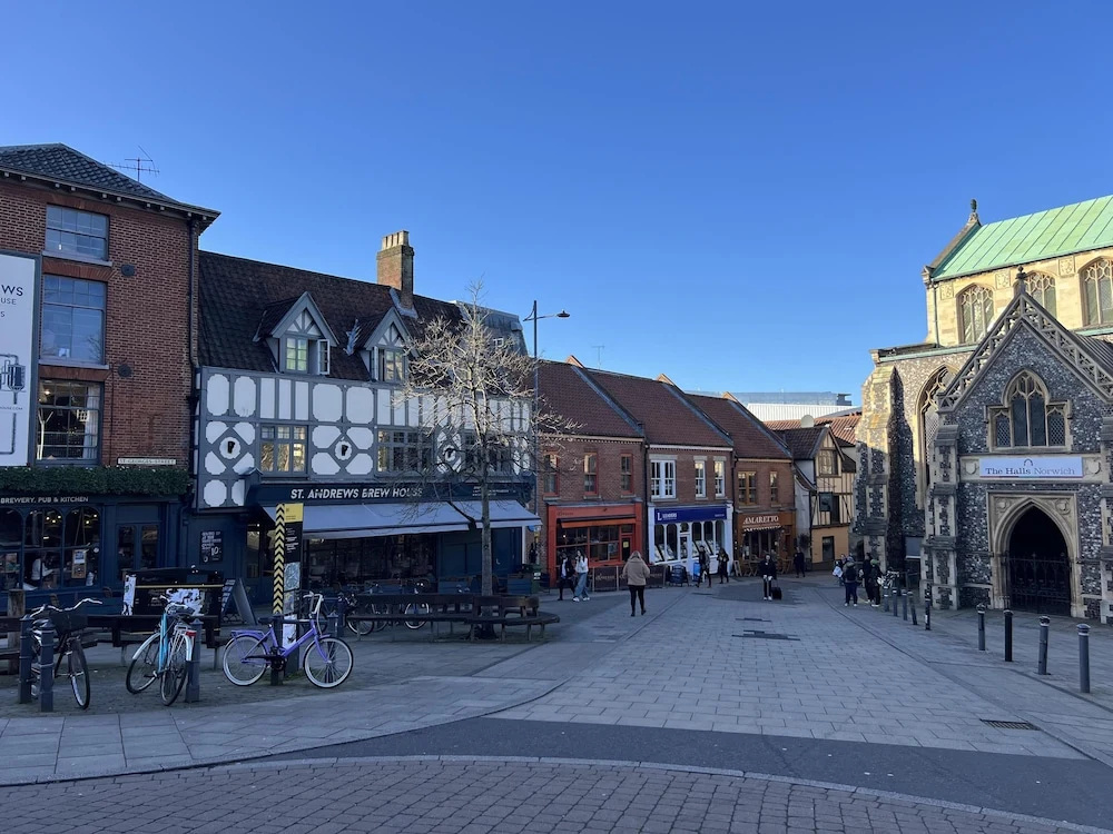 Cozy City Escape in Norwich