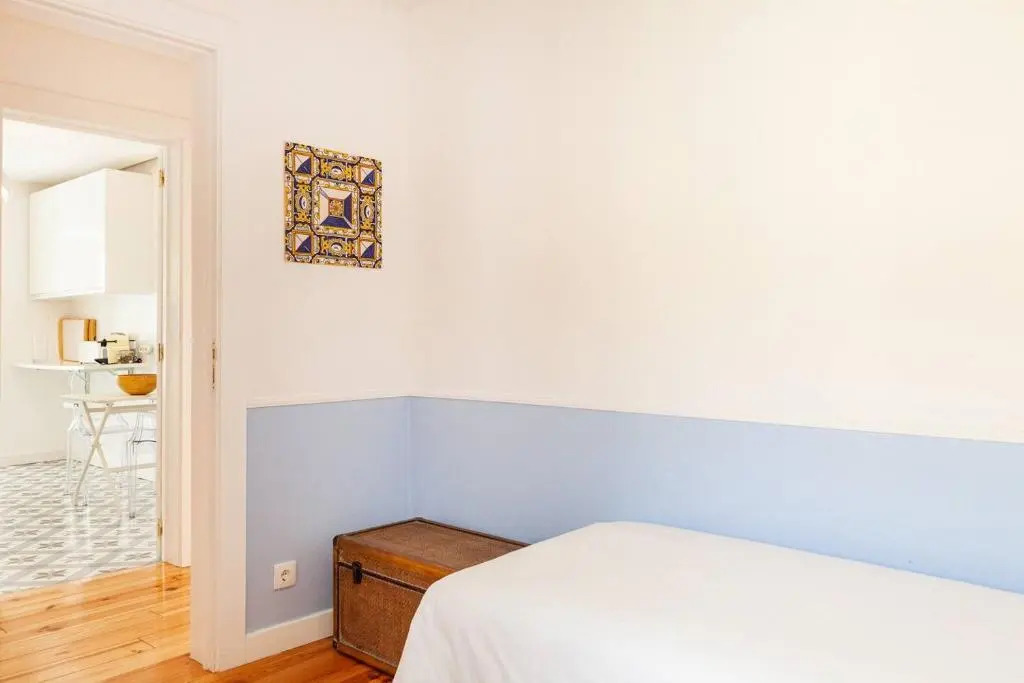 Alfama Delight Panoramic River and Historic City Views 3 Bedrooms and 2 Bathrooms AC 18th Century Building