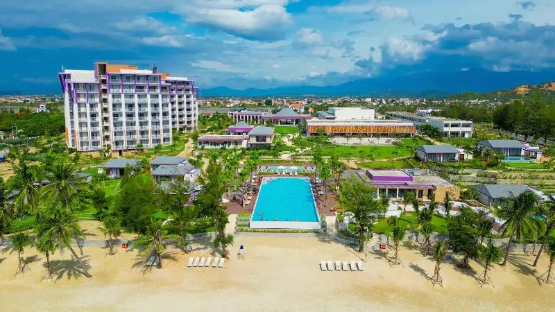 TTC Van Phong Bay Resort - Himalaya Sauna & Steam Retreat Included