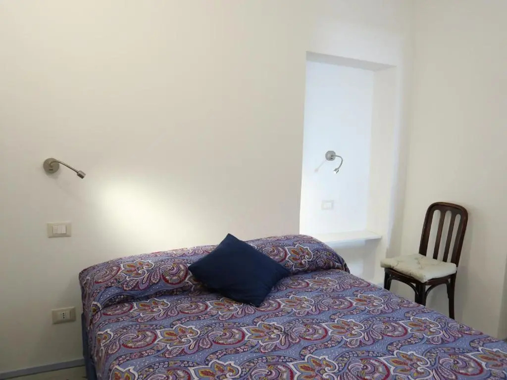 Casa GiGio 011030-LT-0223