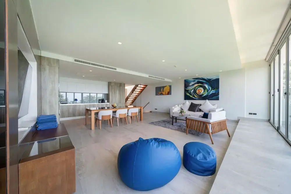SeaView 3BR Apartment 812 in BluePoint