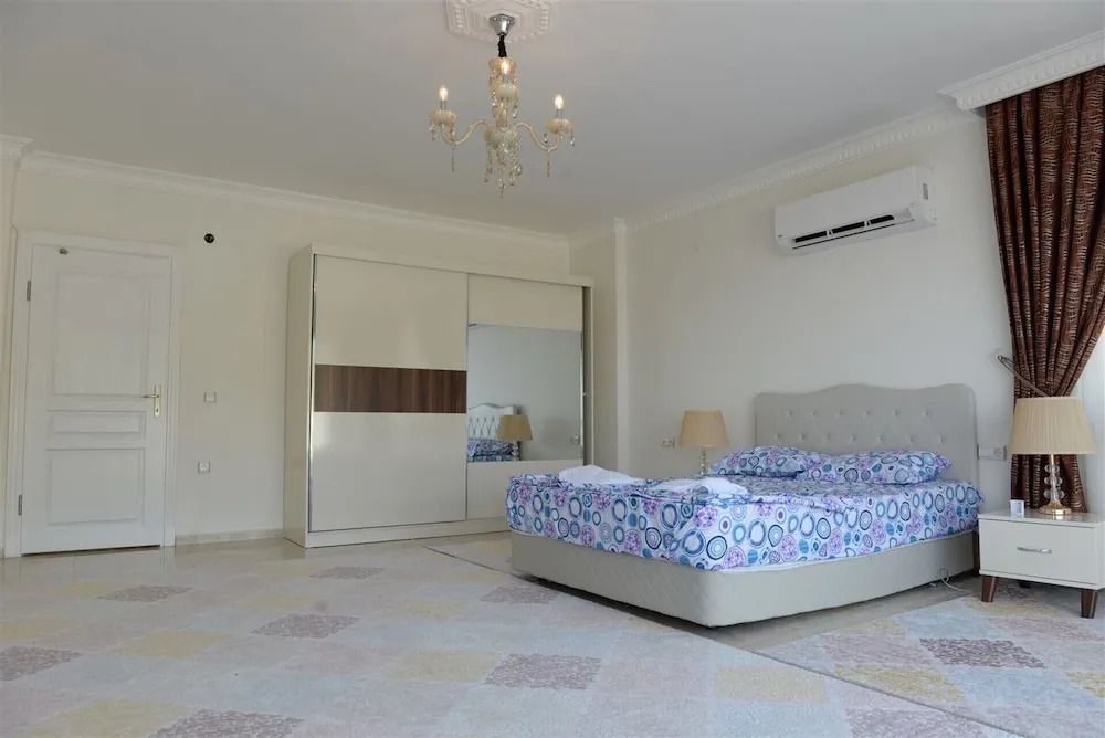 Villa in Alanya With Breathtaking Views 1035