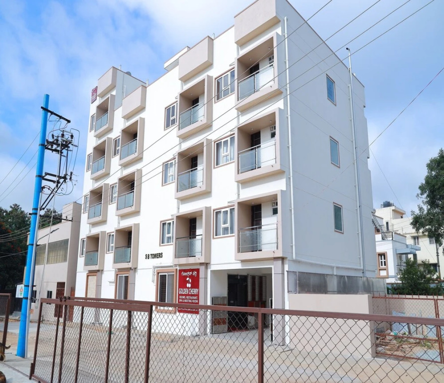 Hotel Golden Cherry
