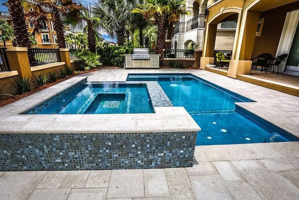 Dolce Vita 6 Bedroom Holiday Home by Five Star Properties