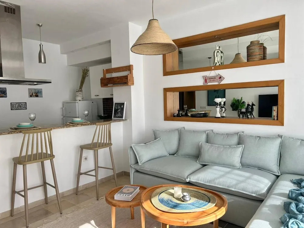 Sunny Blue Apartment in la Marsa