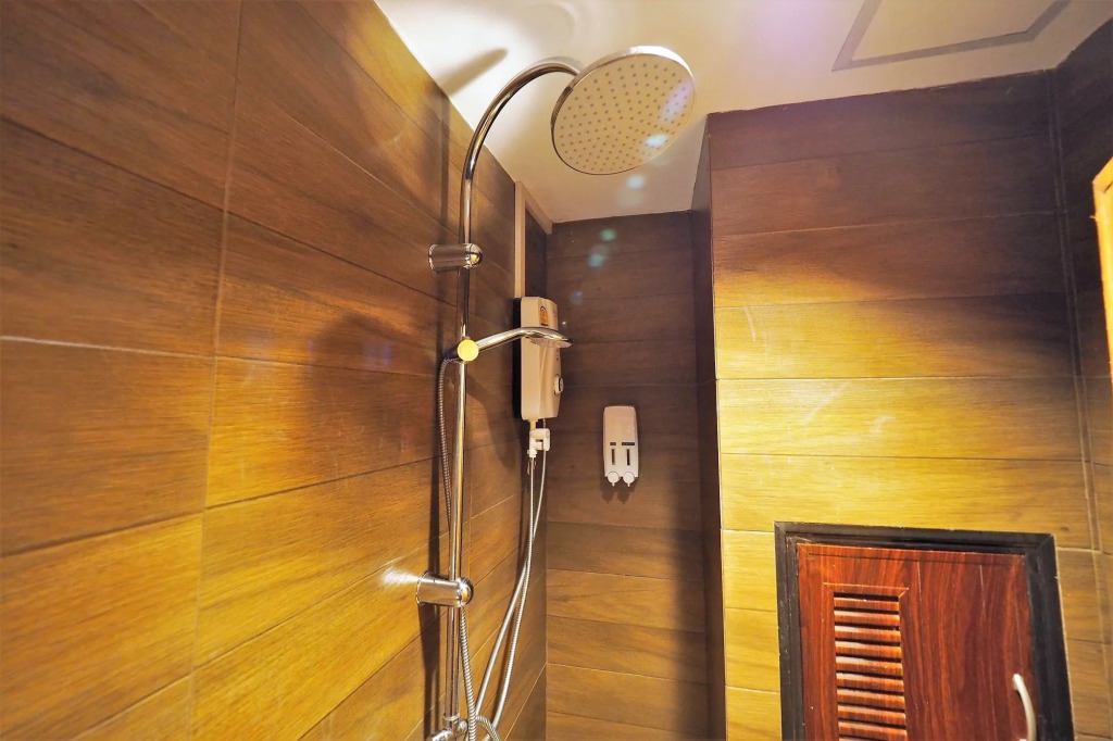 T Hostel @ Victory Monument