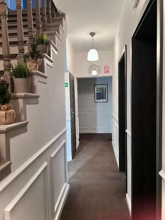 Pokoje i Apartamenty Willa Bielany