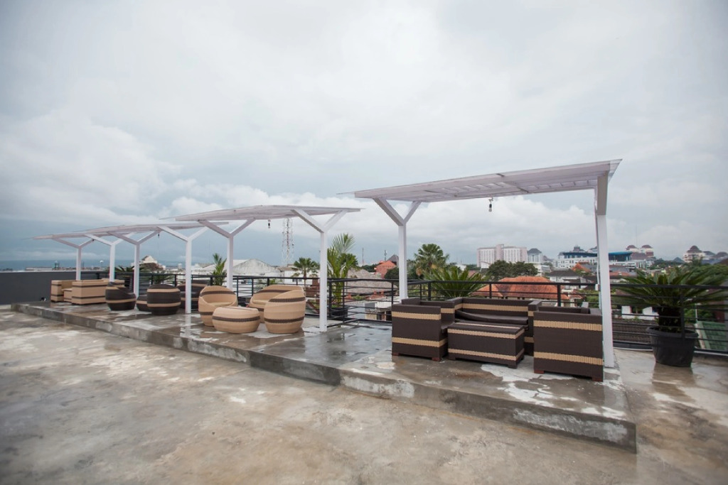 RedDoorz Plus near Politeknik Negeri Malang