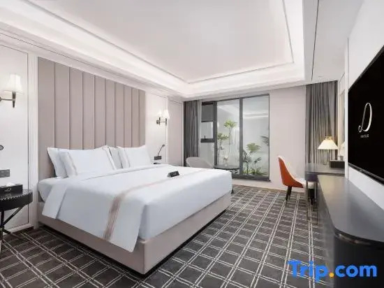 Hizan Deluxe Hotel (Yancheng High-speed Railway Station · Yueda 889 Commercial Plaza Branch)