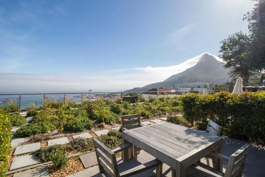 Camps Bay One Bedroom Apartment - The Crystal
