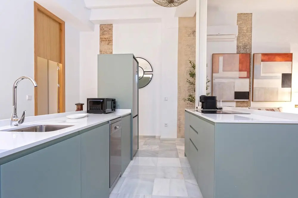 Cozy 3BD Duplex in Seville Center Gran Poder II