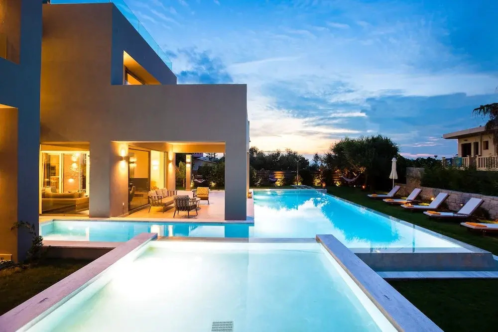 Lux Villa w Heated-hydromassage Pool 200m to sea
