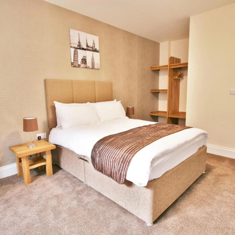 New County Hotel & Serviced Apartments by RoomsBooked