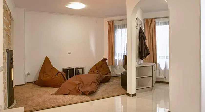 Pepi Guest House