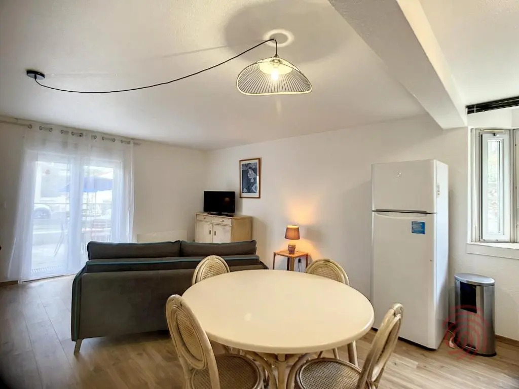 Appartement Lamalou-les-Bains, 1 pièce, 2 personnes - FR-1-451-56