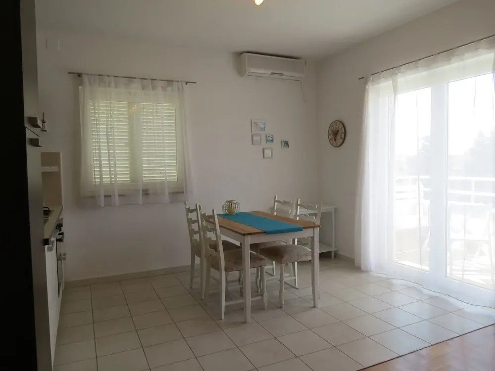 Apartment Mima