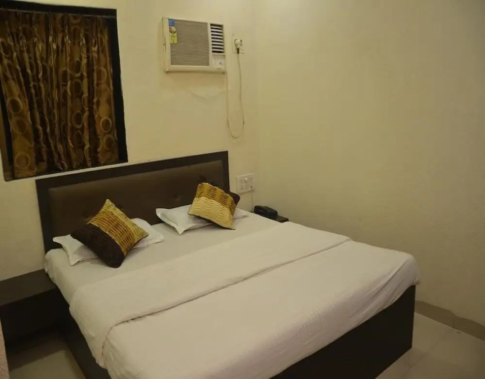 Room Maangta 136 - CST