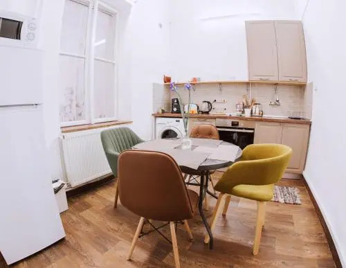 Neo Apartment Queen
