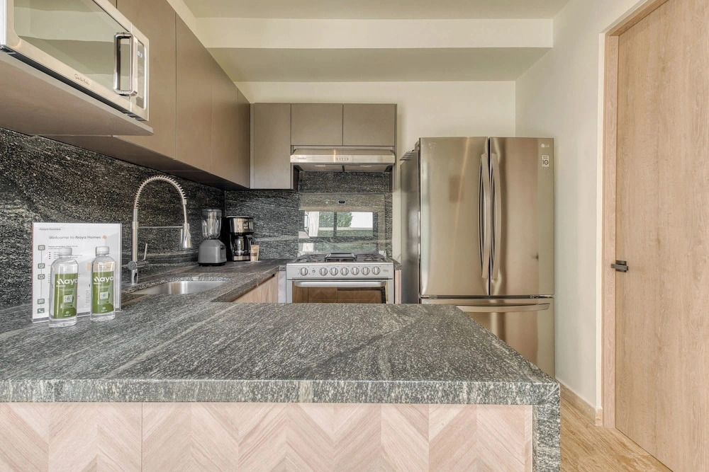 Centric 2 BR Condo in the Heart Roma Norte