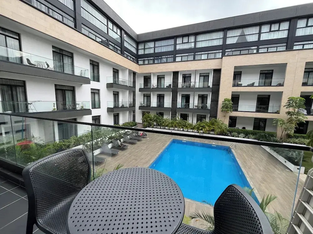 Easy Stay at Embassy Gardens Apartment