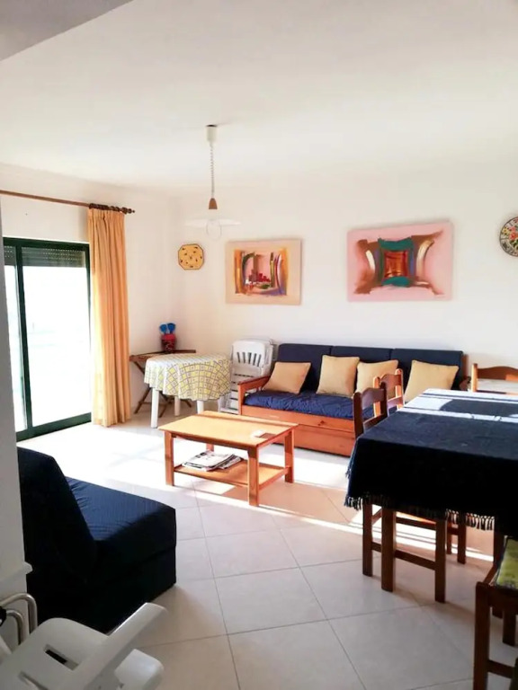 Apartment with One Bedroom in Armação de Pêra, with Pool Access, Terrace And Wifi - 500 M From the Beach