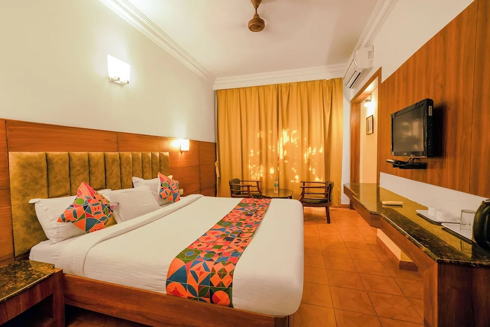 FabHotel Royale Basant Residency - Gandhinagar