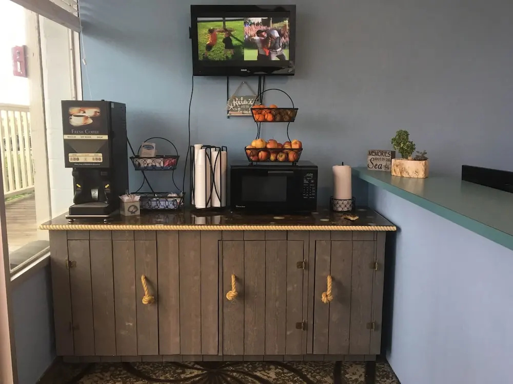 Seabonay Oceanfront Motel