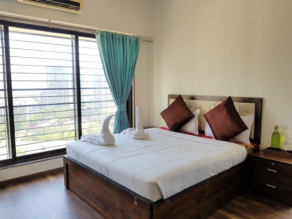 HexHomes Kandivali