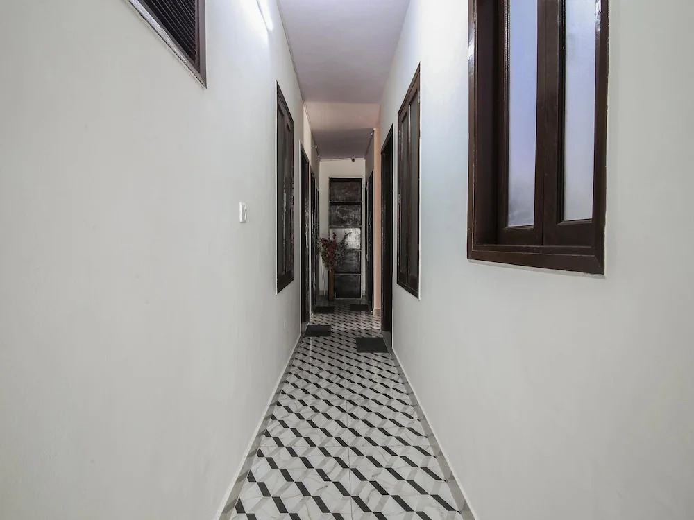 OYO 15668 Hotel Heaven Inn