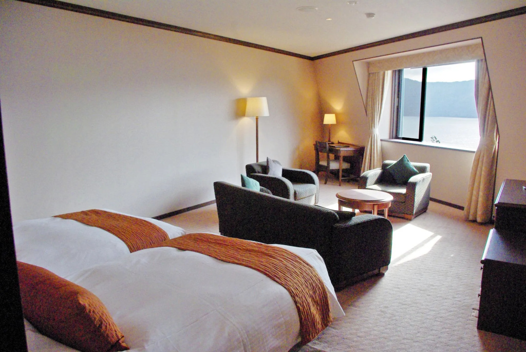 Hotel de Yama, Hakone Lake Side