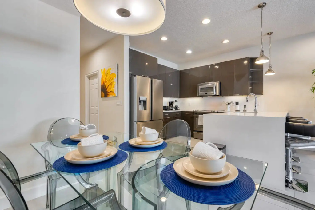Unique vacation condo with private pool near Disney
