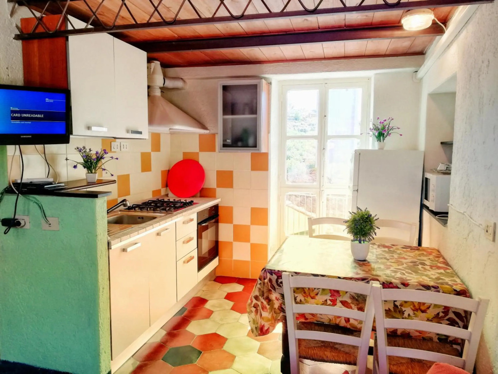 Bike NIGHT-bike friendly, cozy loft, Finale Ligure