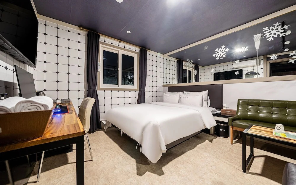 Incheon (Dongam) Neukim Hotel
