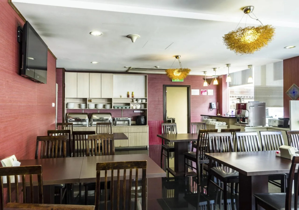 Rest Bugis Hotel