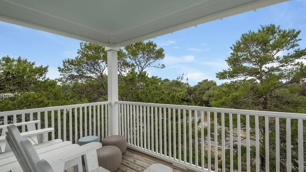 5 Bedrooms - 2 Neighborhood Pools - Tennis
