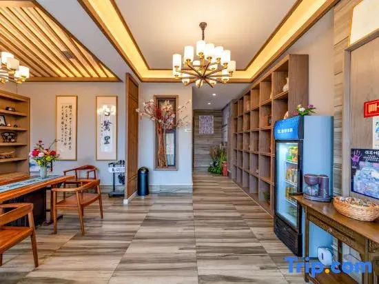 Egret Art Hotel