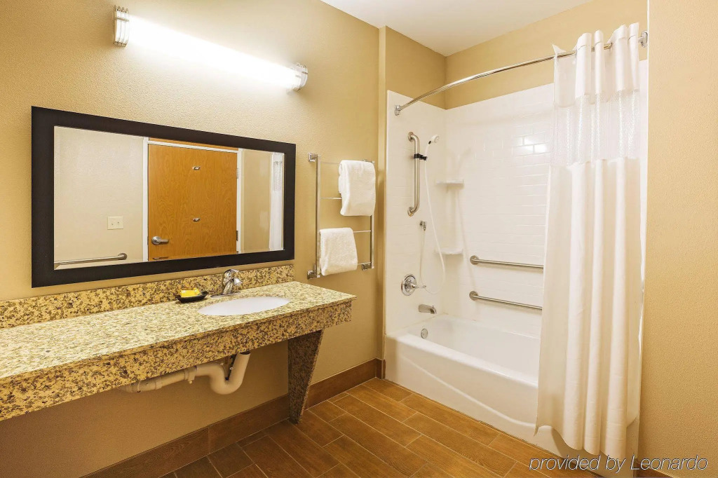 Spark by Hilton Plainfield Indianapolis Airport