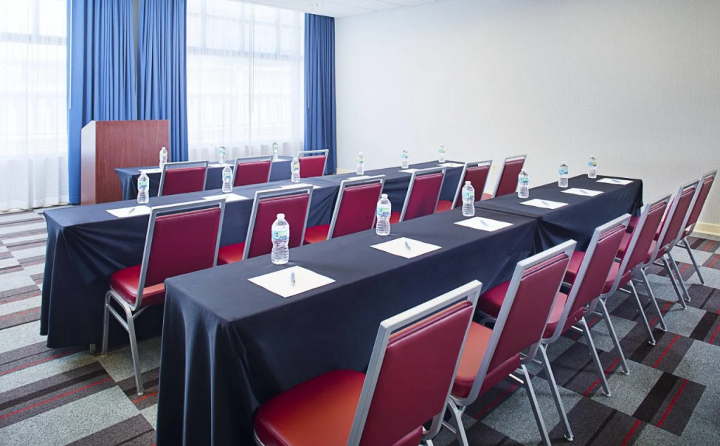 Four Points by Sheraton Philadelphia Airport