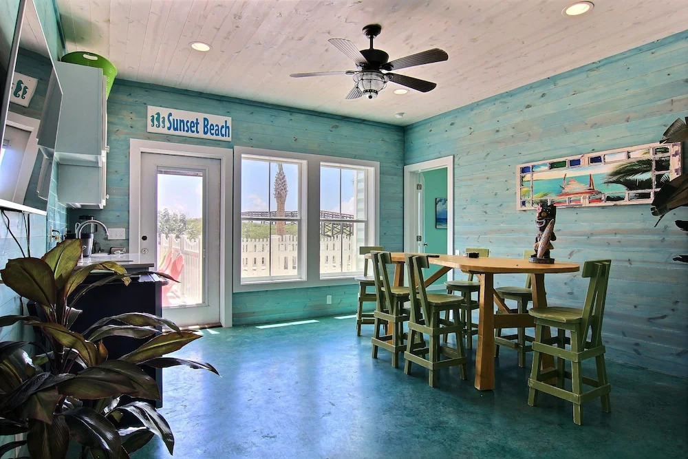 Gulfwaters Beachfront Resort 101/102 - 12 Br Home