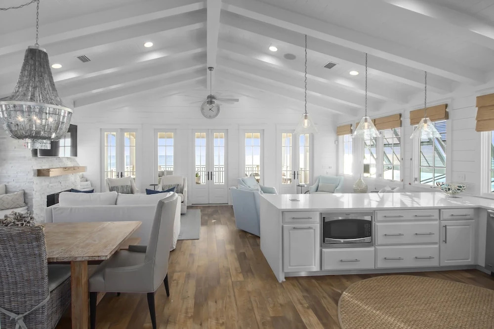 Buckeye On The Beach Gulf Front Seaside, Fl Right Next To Town Center, Sleeps 10! 4 Bedroom Home by RedAwning