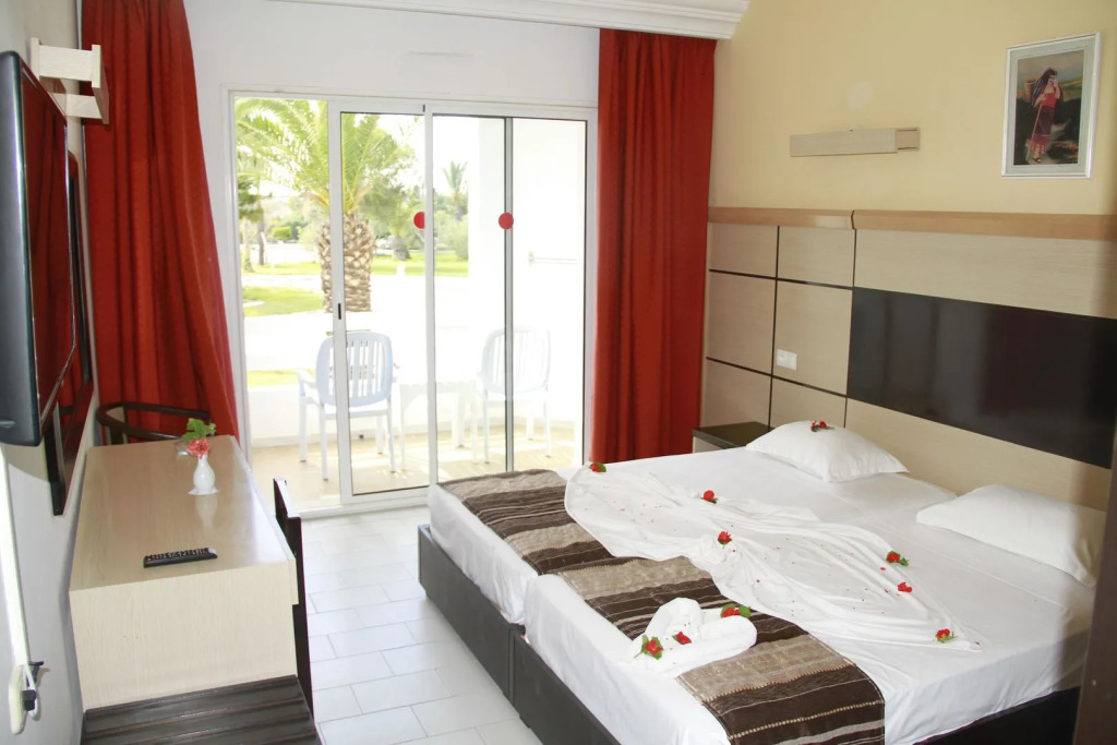 Thapsus Beach Resort